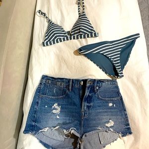 Vitamin A stripe bikini size S top (4) M bott (6)